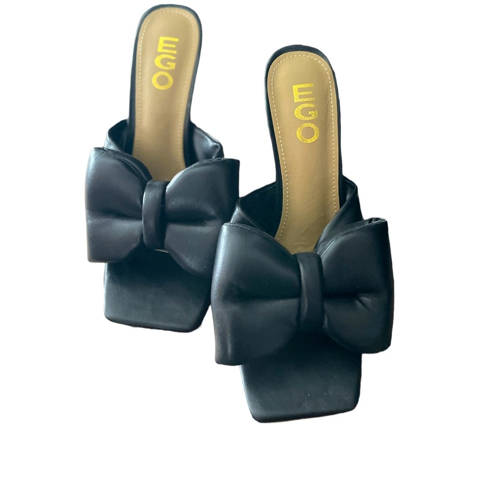 Black Bow Step In Stilettos